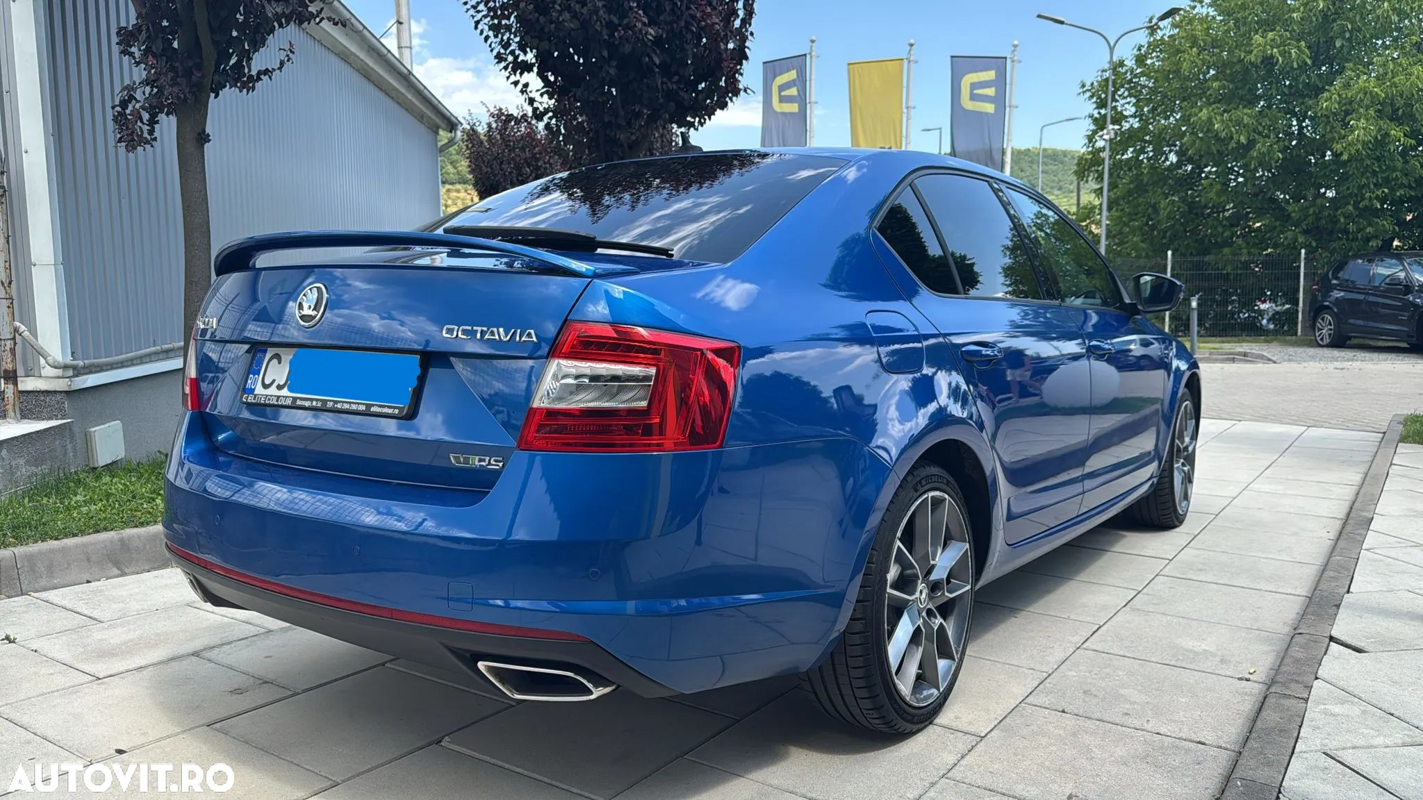 Skoda Octavia 2.0 TDI DSG RS - 3