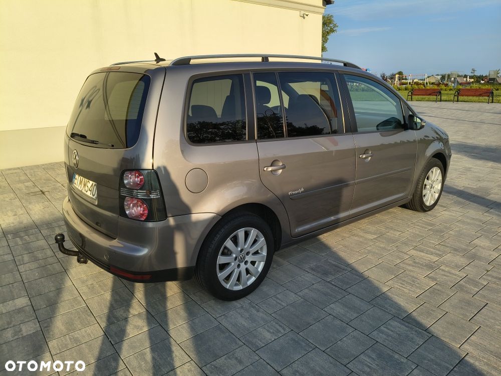Volkswagen Touran - 2