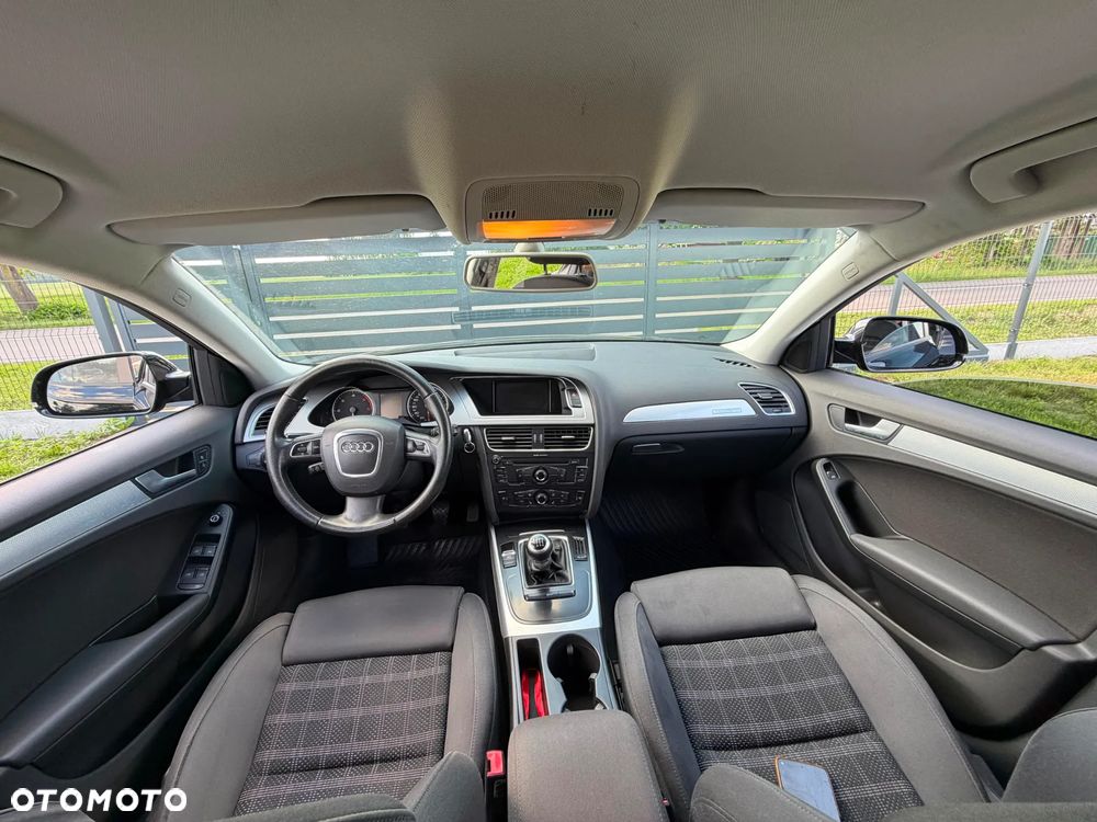 Audi A4 Avant 2.0 TDI DPF quattro S line Sportpaket (plus) - 11