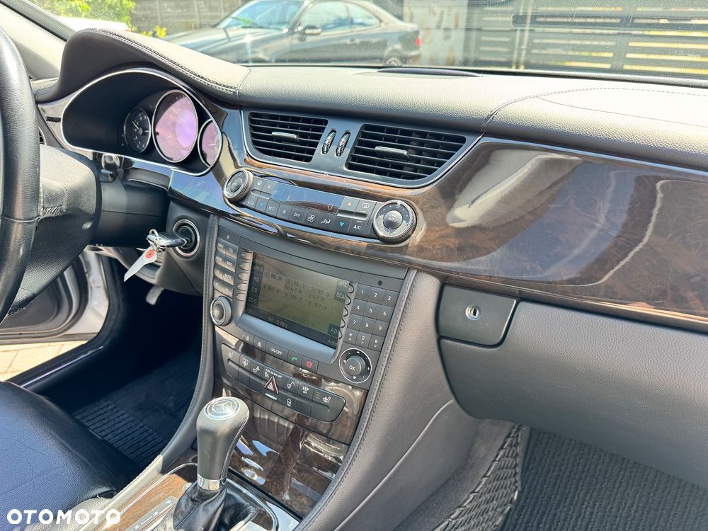 Mercedes-Benz CLS 350 7G-TRONIC - 24