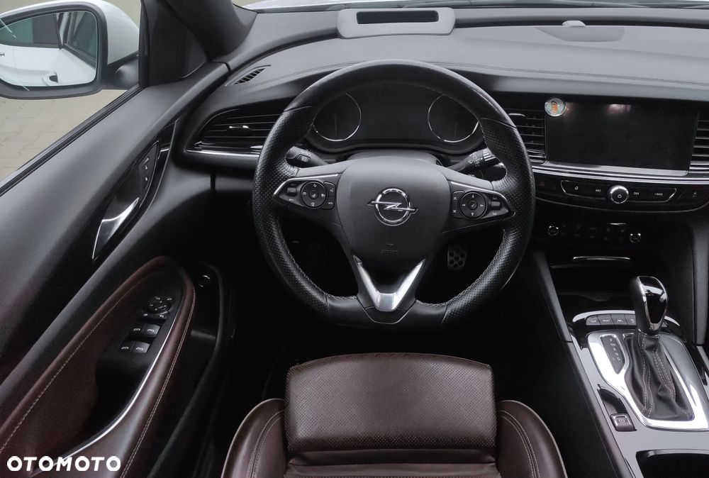 Opel Insignia 2.0 T 4x4 Innovation S&S - 19