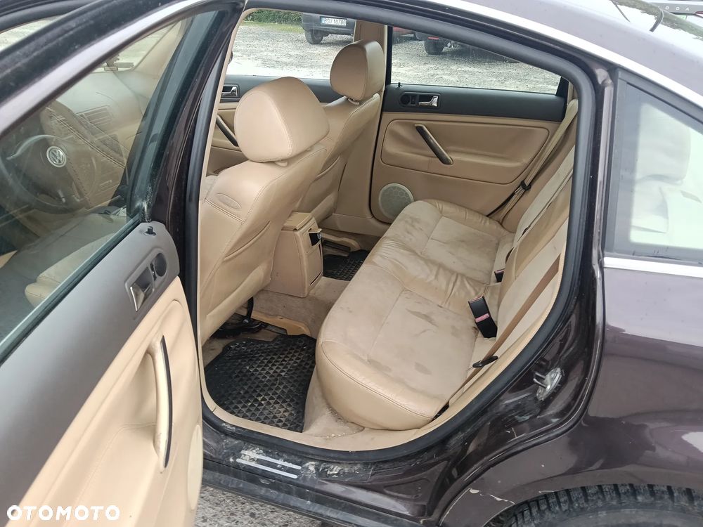 Volkswagen Passat 1.8T Comfortline - 10