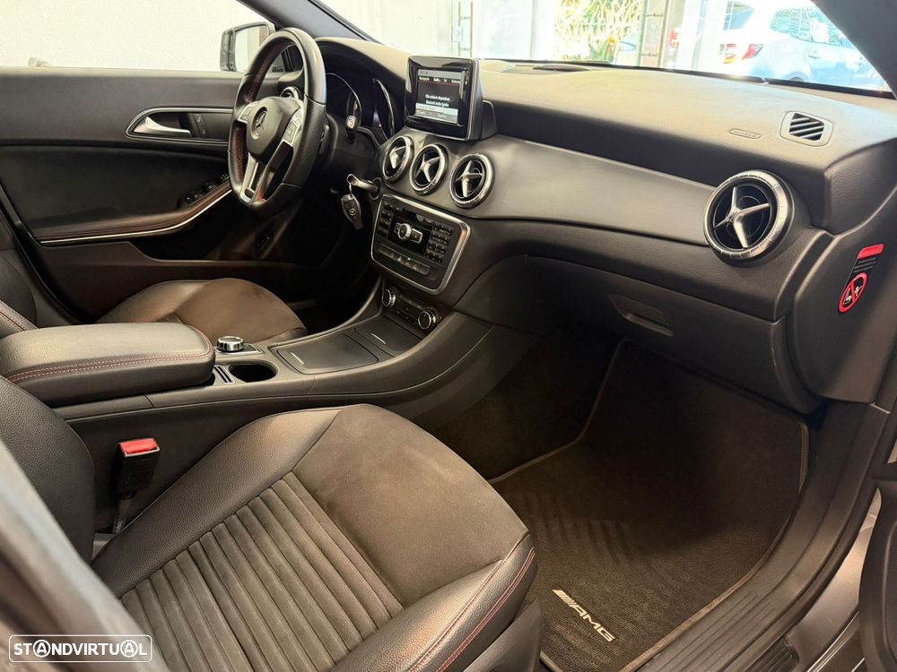 Mercedes-Benz CLA 220 d 7G-DCT AMG Line - 10