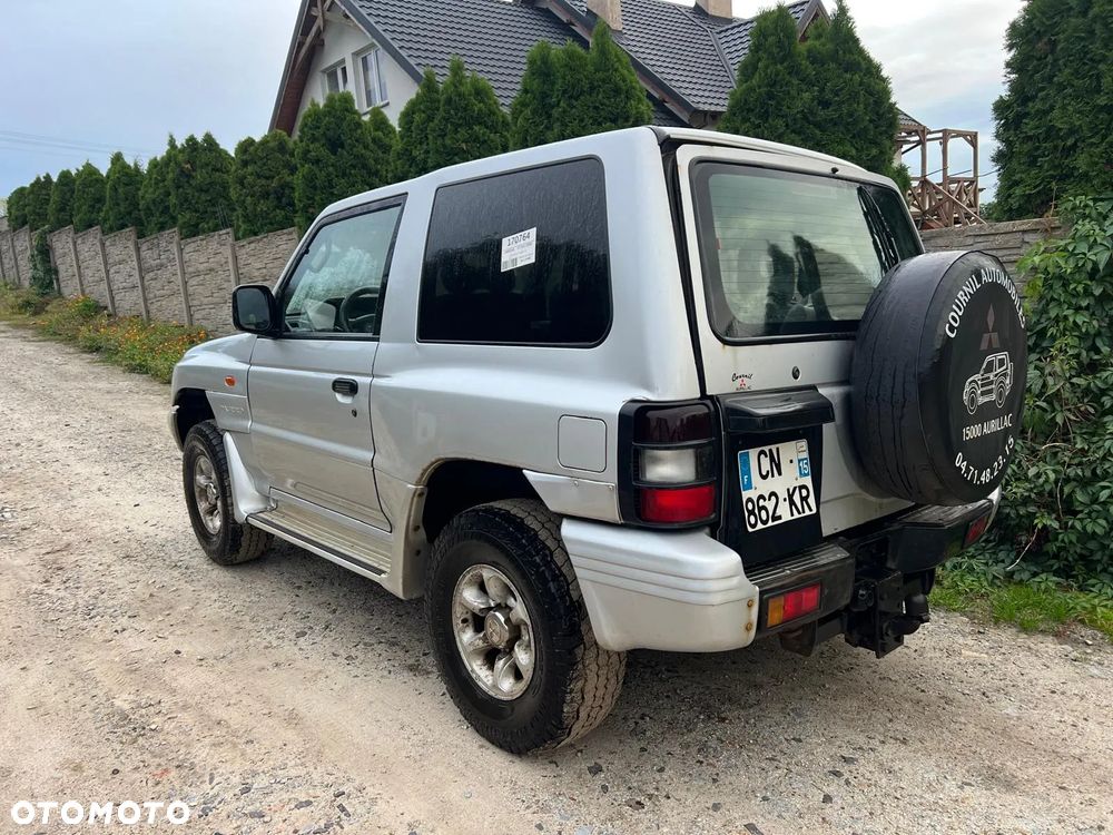 Mitsubishi Pajero - 3