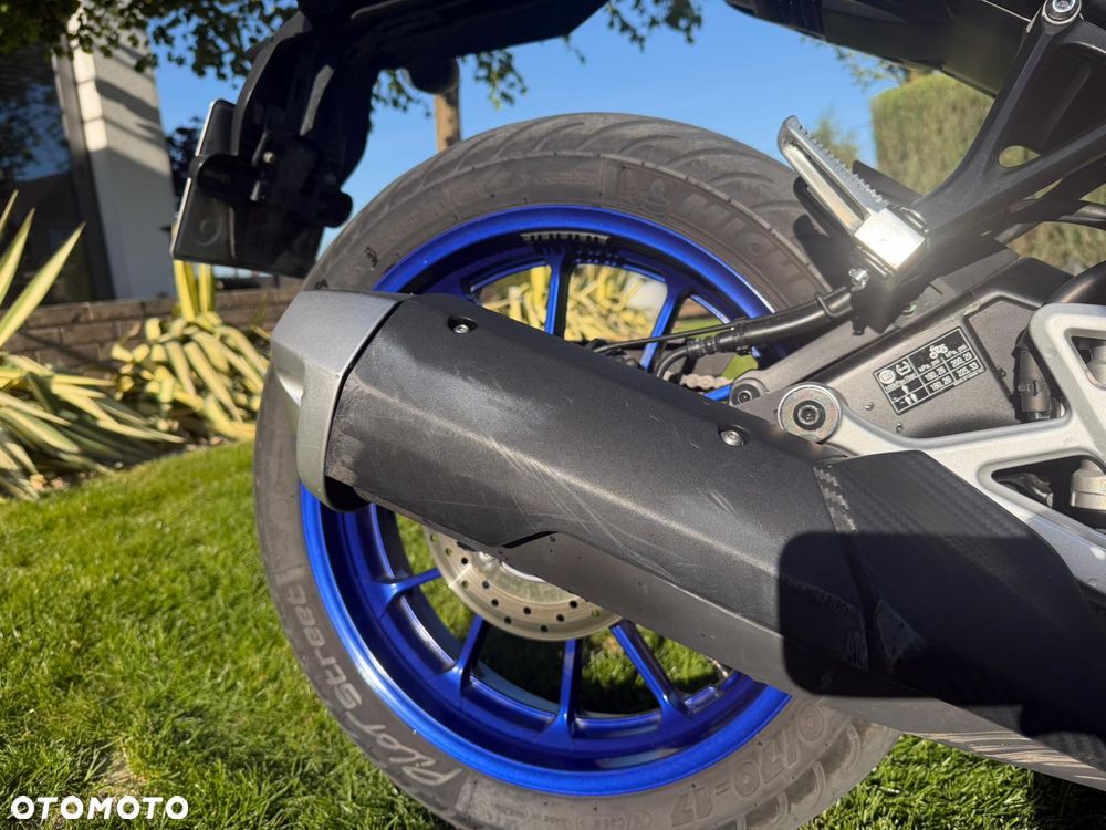 Yamaha MT - 12