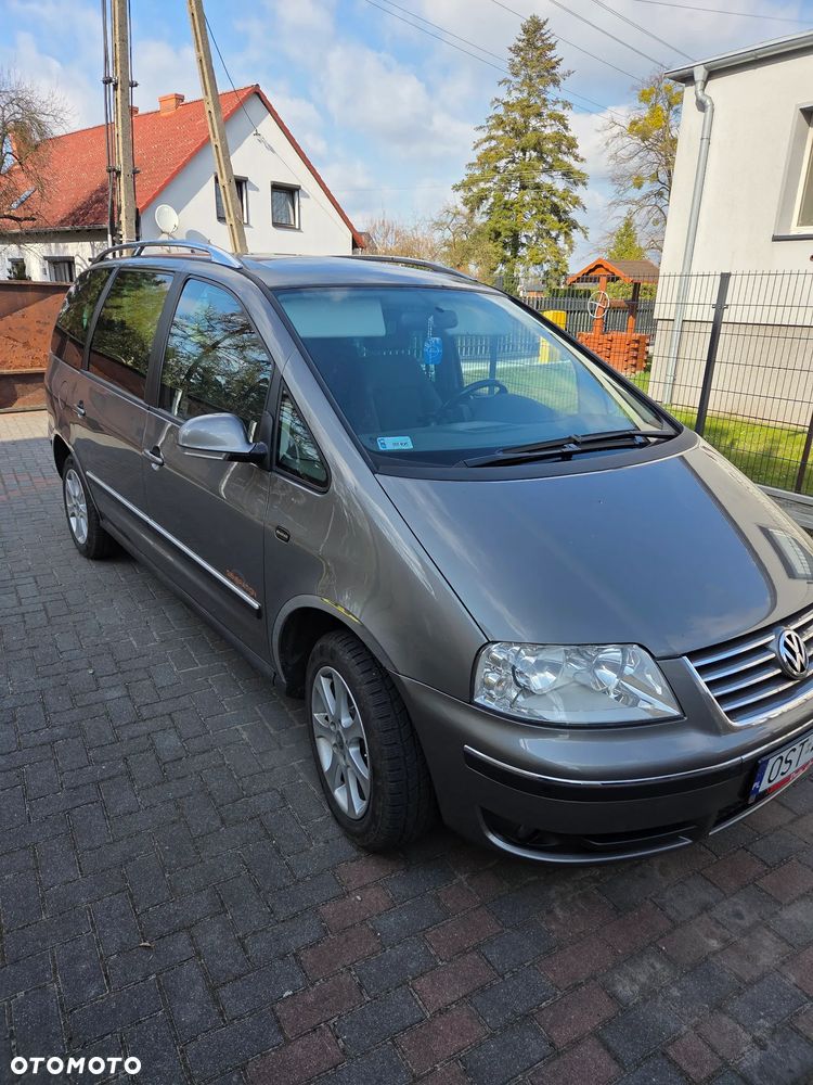 Volkswagen Sharan - 1