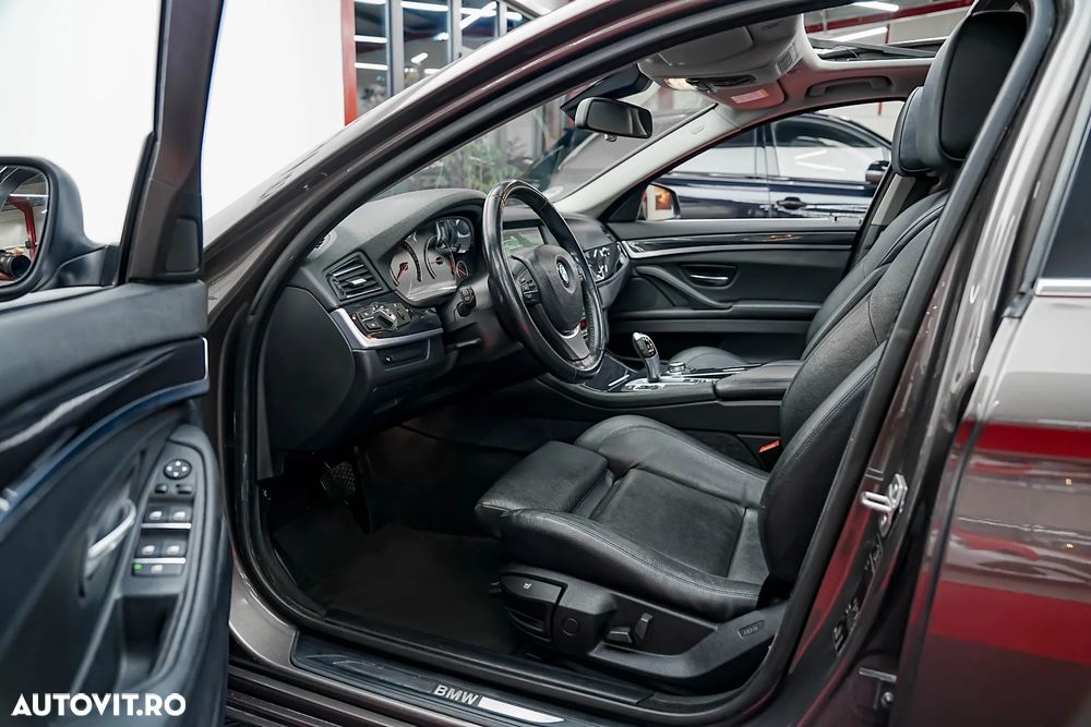 BMW Seria 5 525d Aut. Luxury Line - 5