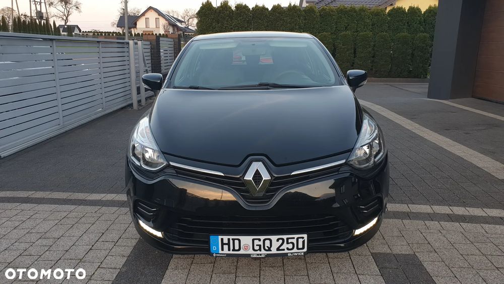 Renault Clio - 2