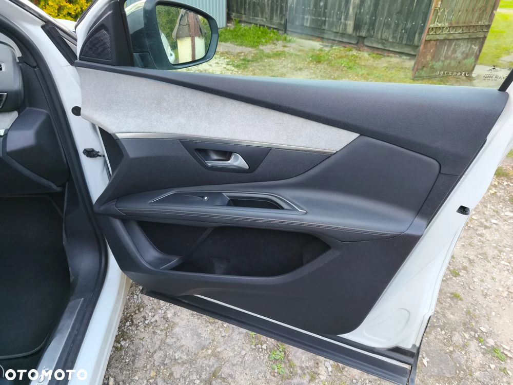 Peugeot 3008 BlueHDi 180 Stop & Start EAT8 GT - 24