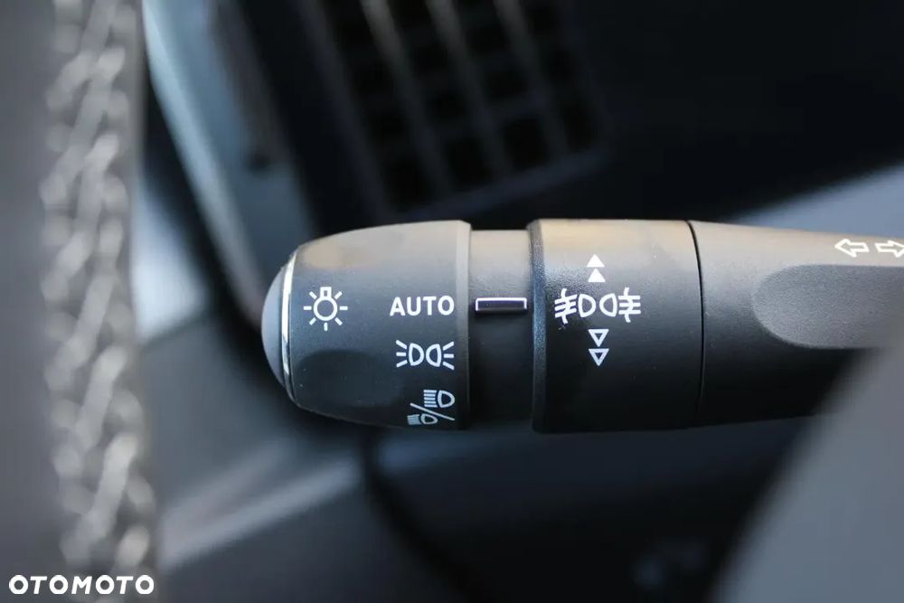 Opel Astra 58kWh Edition - 19