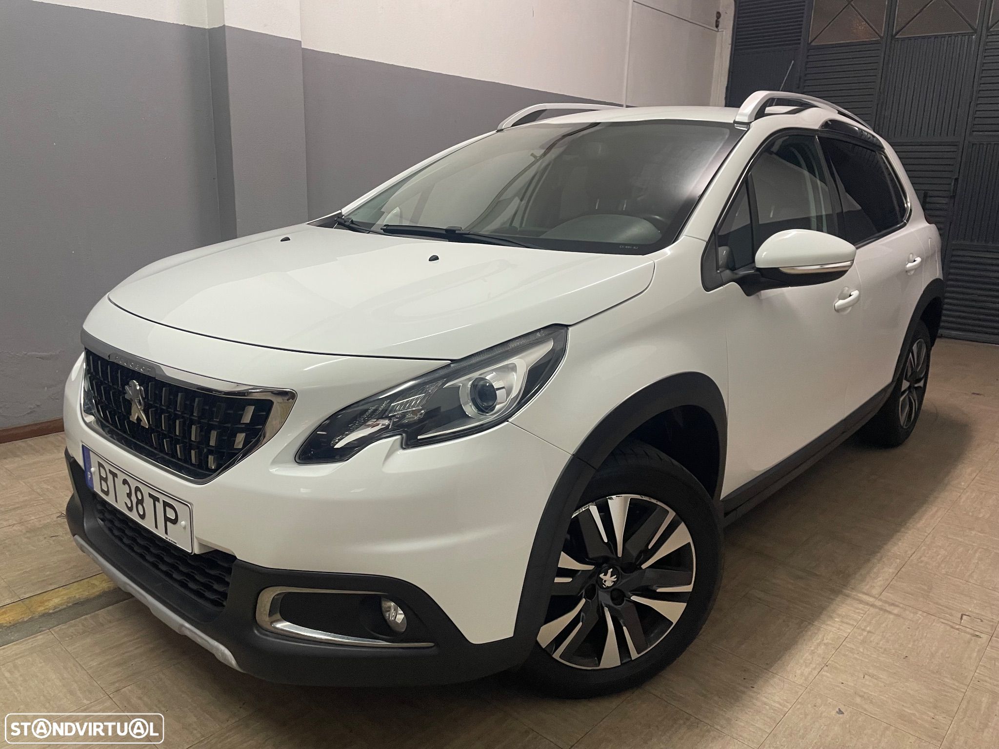 Peugeot 2008 PureTech 110 Stop&Start Allure - 1