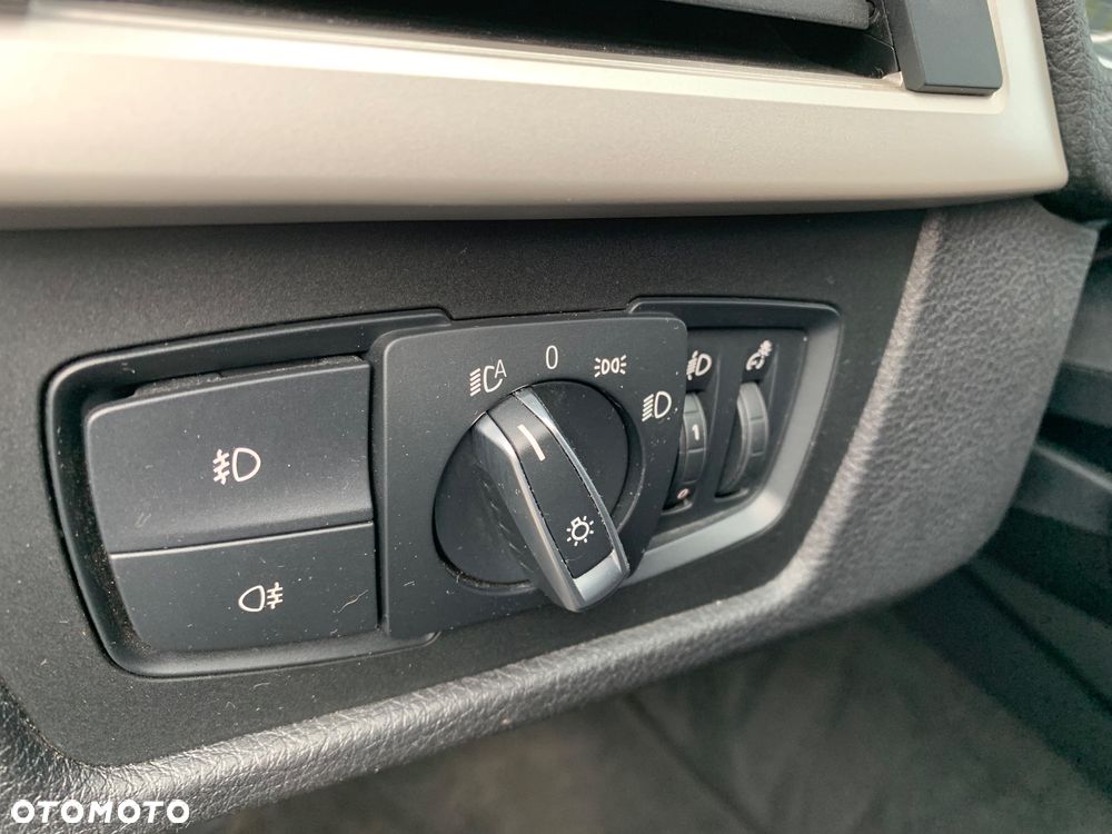 BMW Seria 3 318i Advantage - 33