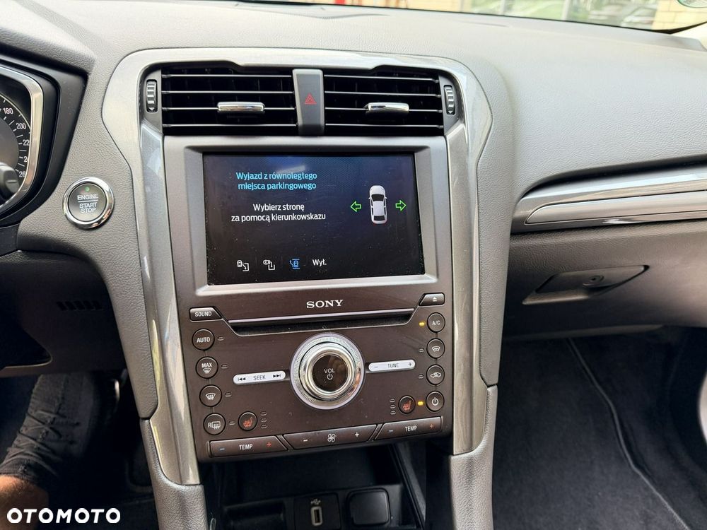 Ford Mondeo - 33