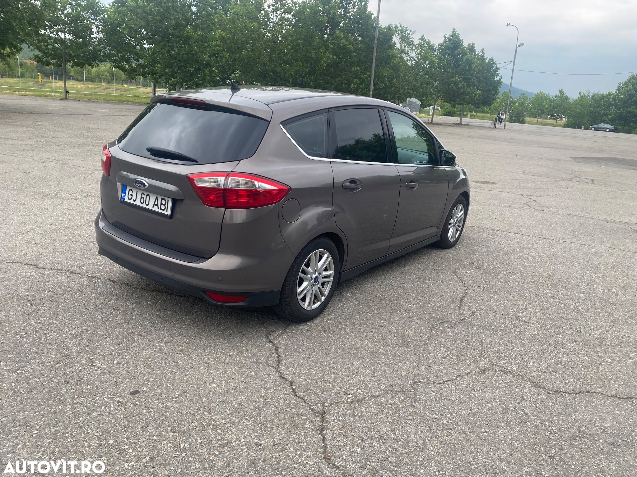 Ford C-Max - 10