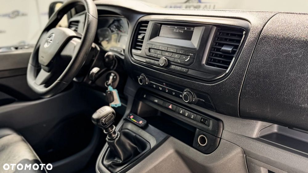 Opel Vivaro 2020  1.5 Serwis ASO Mały Przebieg - 11