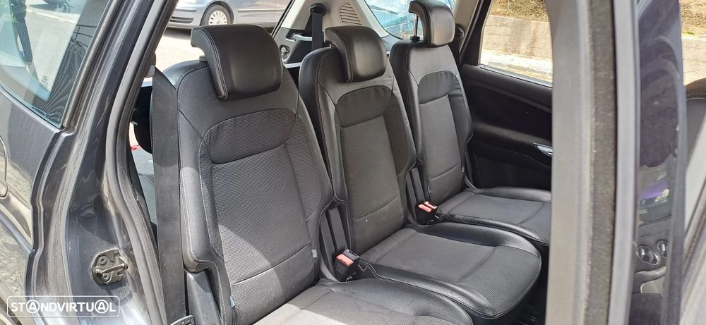 Ford S-Max 1.8 TDCi Titanium 7L - 7