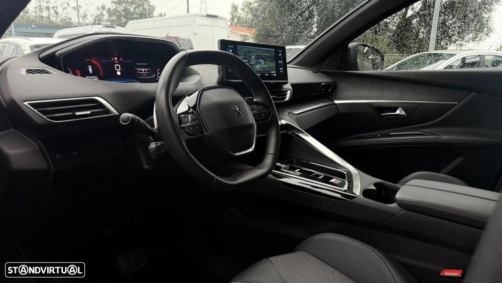 Peugeot 5008 1.2 Hybrid Allure Pack e-DCS6 - 11