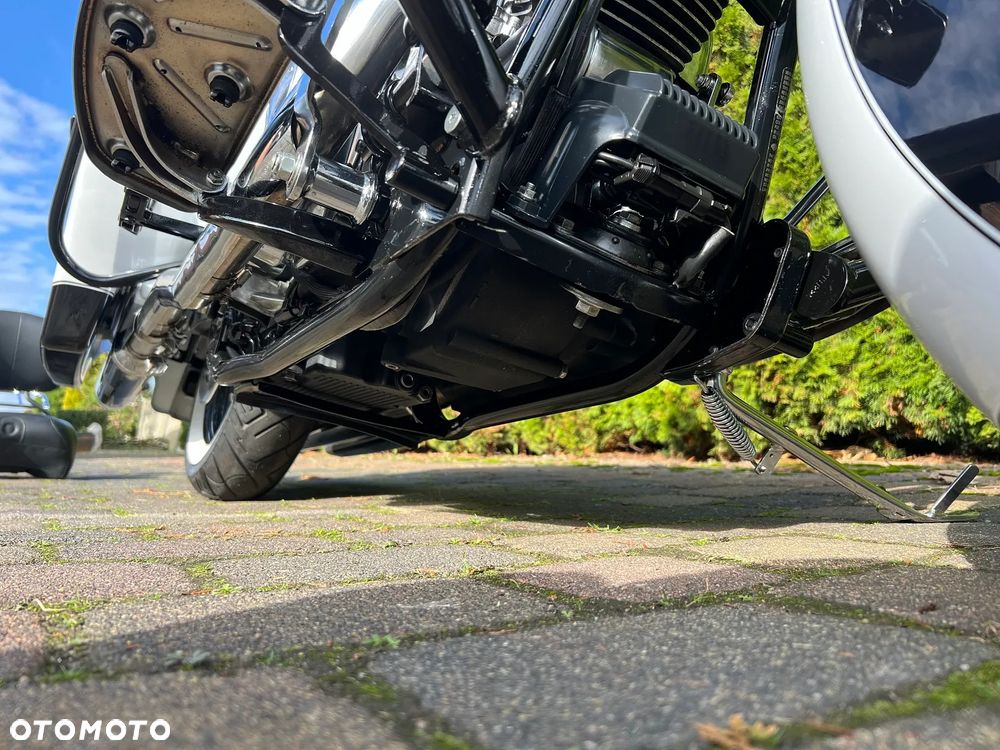 Harley-Davidson Touring Road King - 22