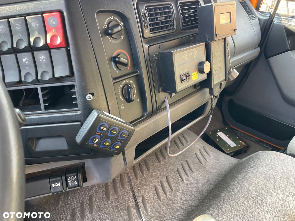 Renault Midlum. M 220.13  KERAX PREMIUM Stan !!!! Pługo-Piaskarka - 35