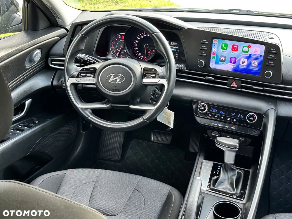 Hyundai Elantra 1.6 Modern CVT - 13