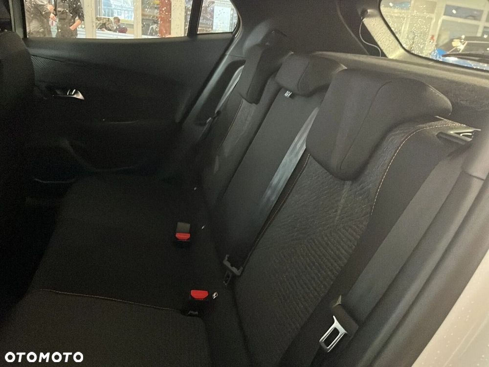 Peugeot 2008 PureTech mHEV Business e-DCS6 - 14