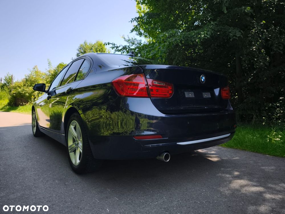 BMW Seria 3 316d Advantage - 12