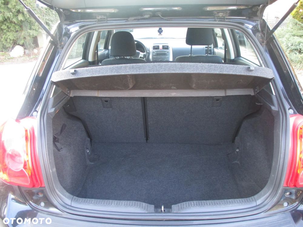 Toyota Auris 1.6 VVT-i Terra - 12