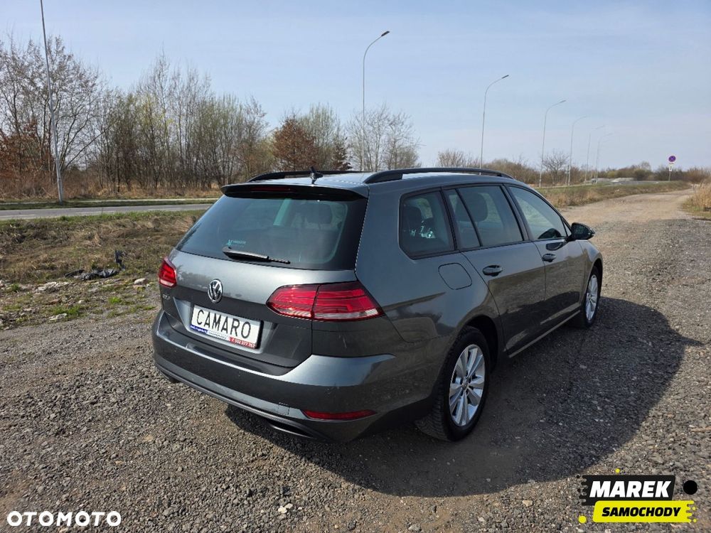 Volkswagen Golf - 4