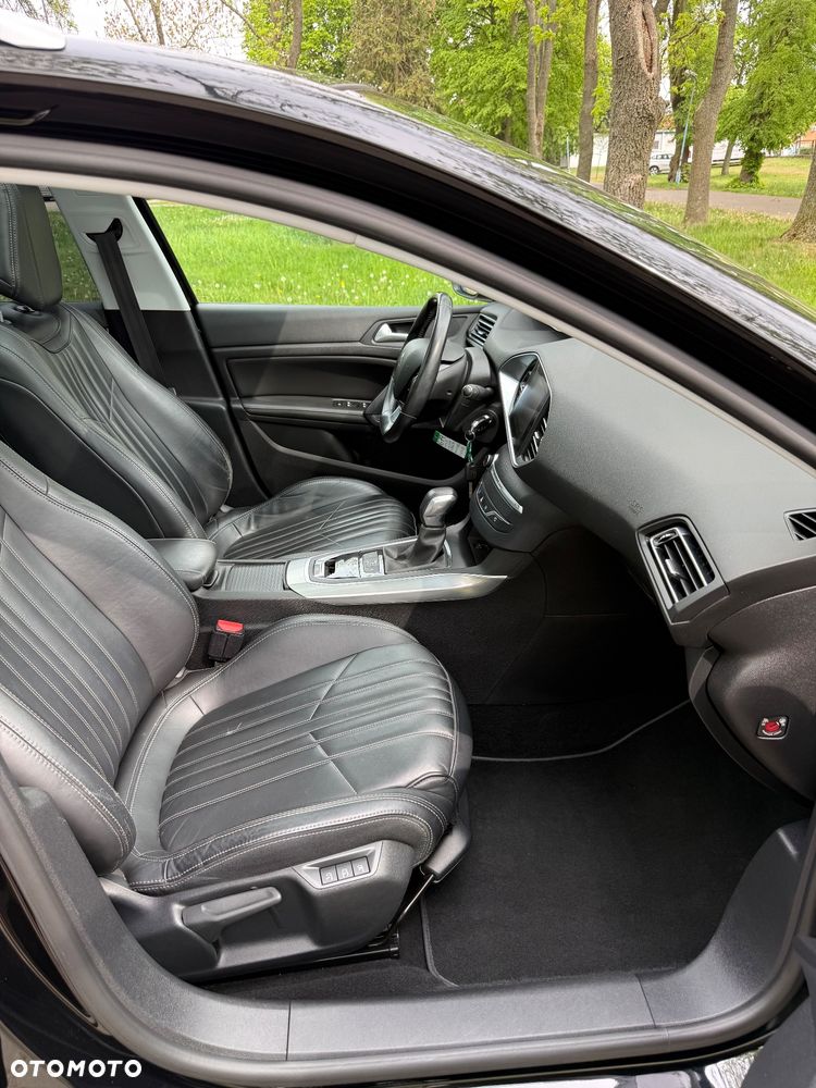 Peugeot 308 PureTech 130 GPF EAT8 Stop & Start Allure Pack - 34