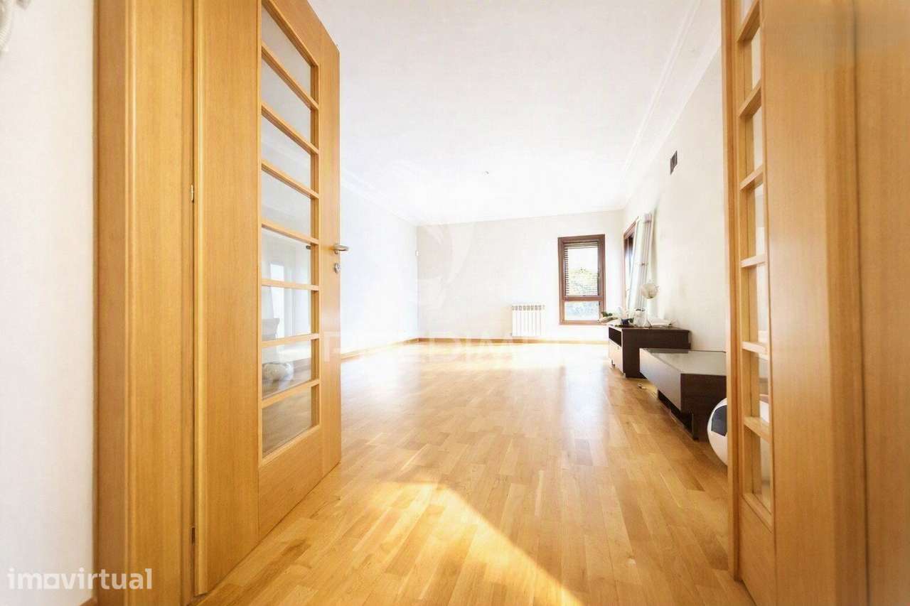 T2-3Ass.-Edifício Varandas Lezíria-Piscina–Centro Vila Franca de Xira - Grande imagem: 5/27