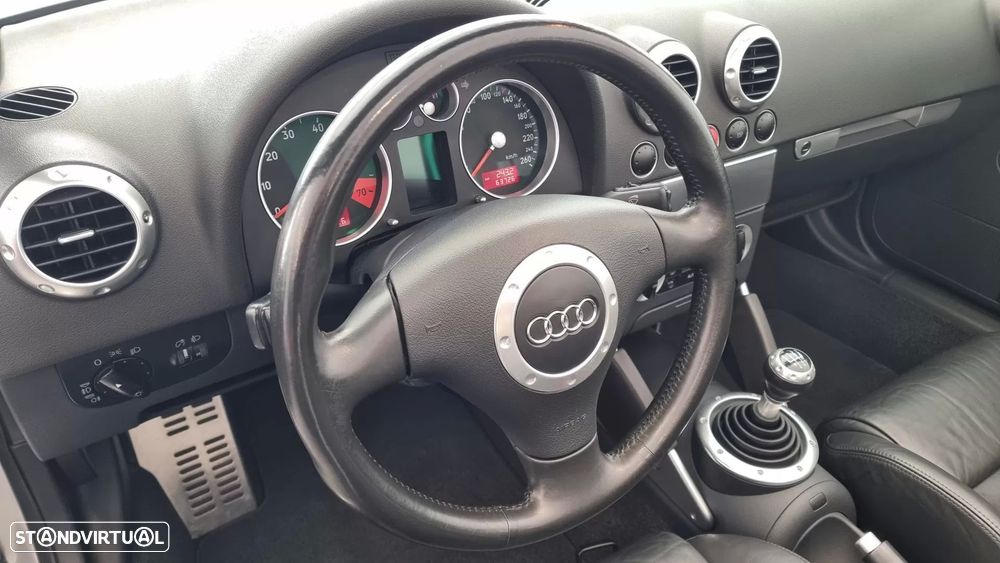 Audi TT Roadster 1.8 T - 12