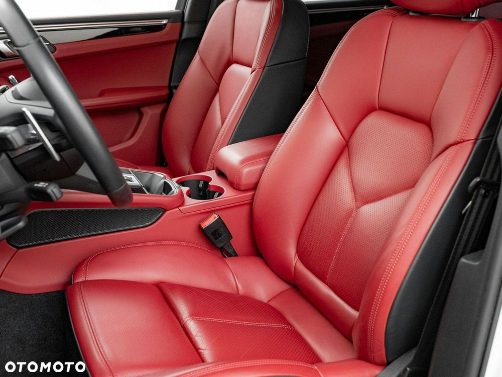 Porsche Macan - 14