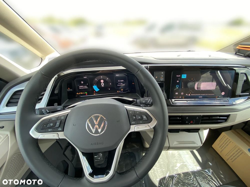 Volkswagen Multivan - 25