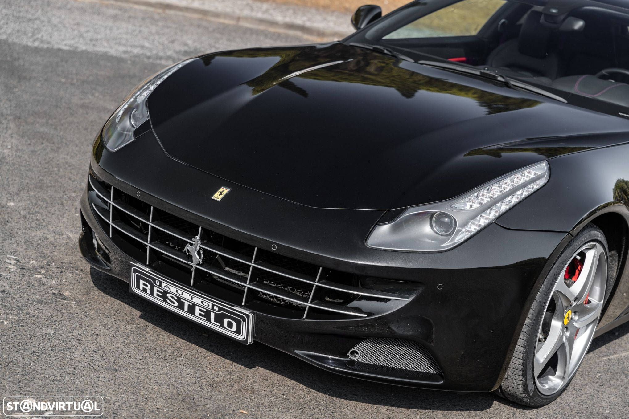 Ferrari FF - 11