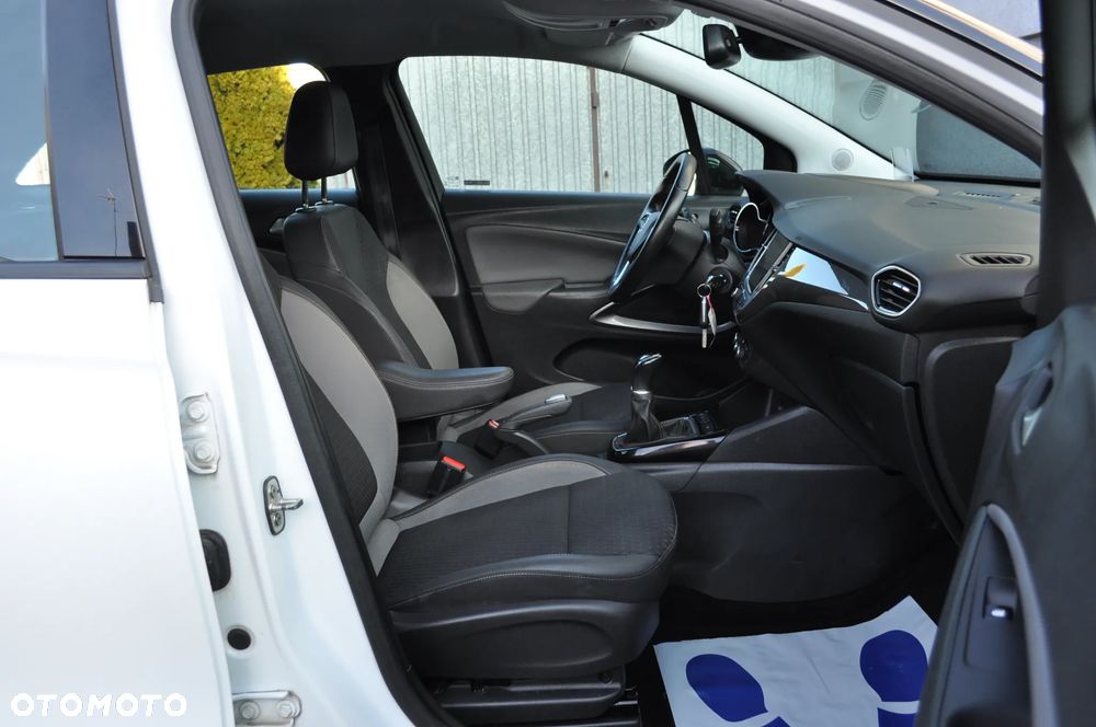 Opel Crossland X 1.6 Innovation - 11