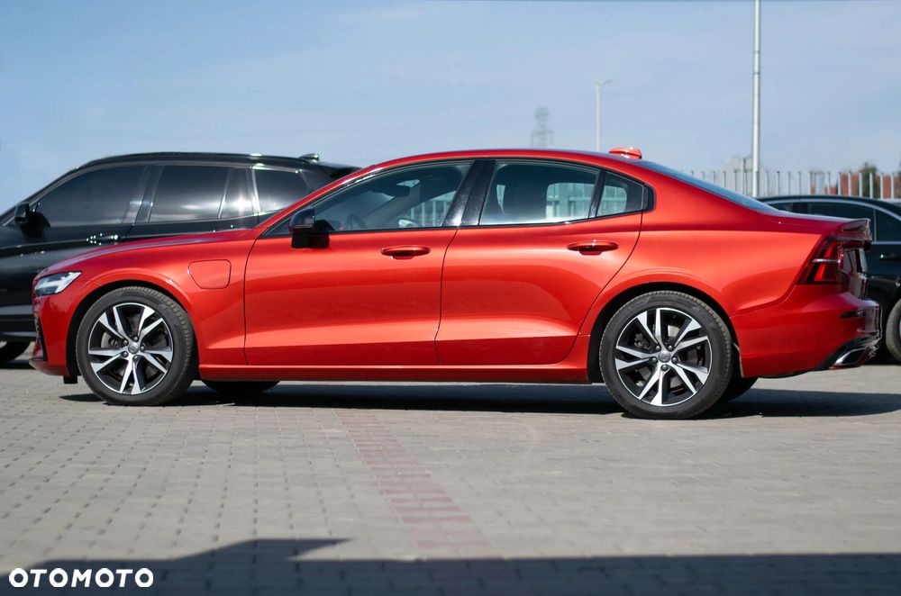 Volvo S60 T8 Recharge AWD Geartronic RDesign - 37