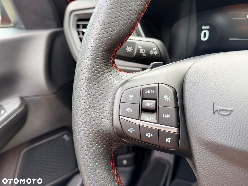 Ford Kuga - 40