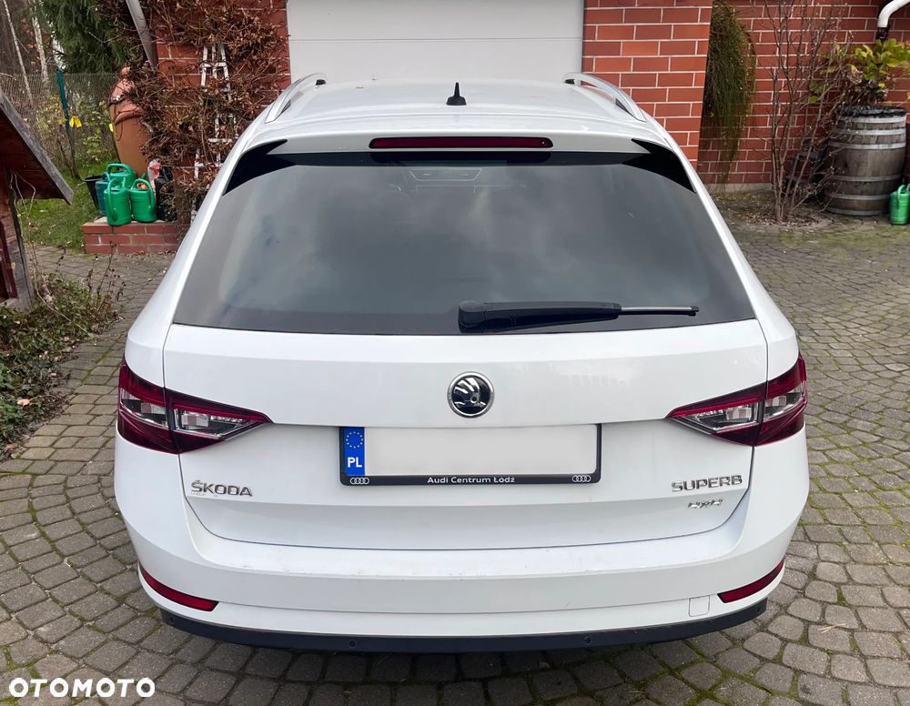Skoda Superb 2.0 TDI 4x4 L&K DSG - 5