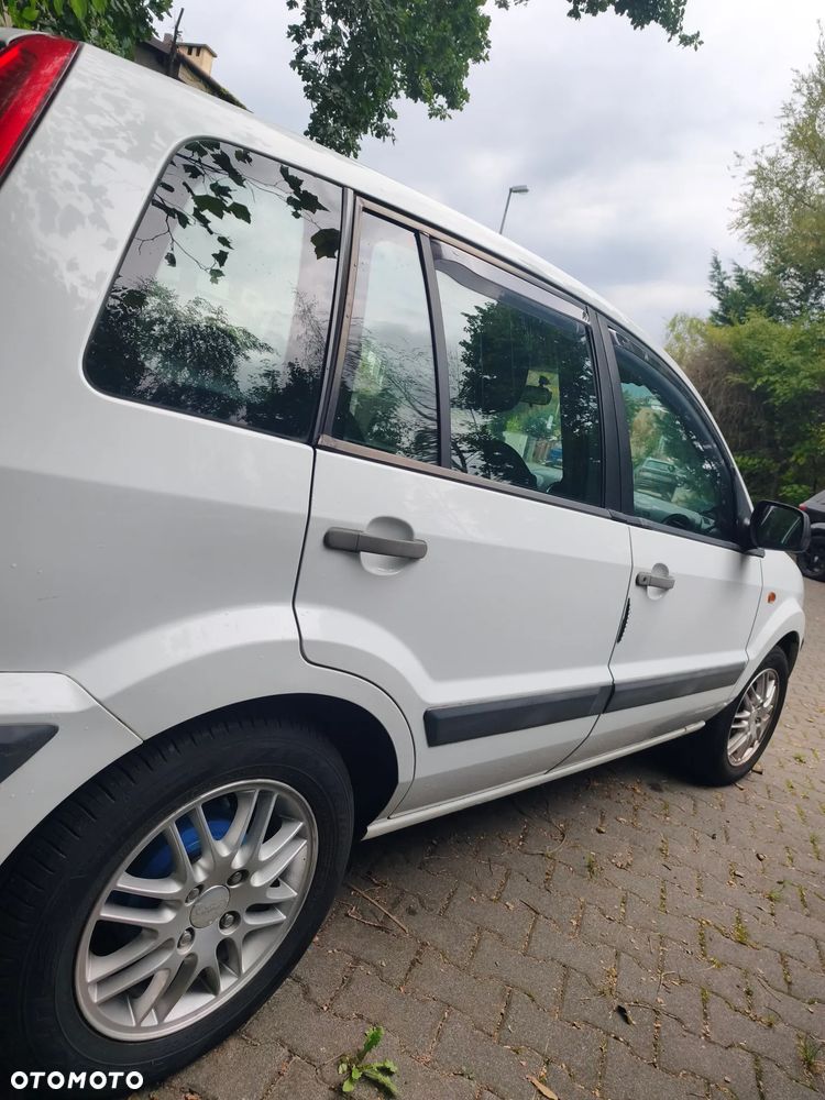 Ford Fusion 1.4 Ambiente - 4
