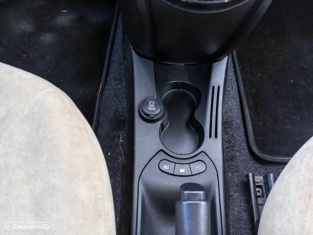 Lancia Ypsilon 1.2 16V Fashion - 16