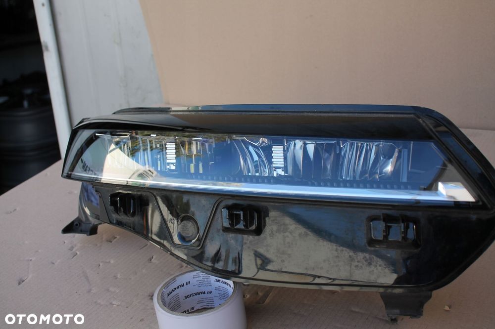 renault megane v, e tech prawa lampa 260103279r full led - 4