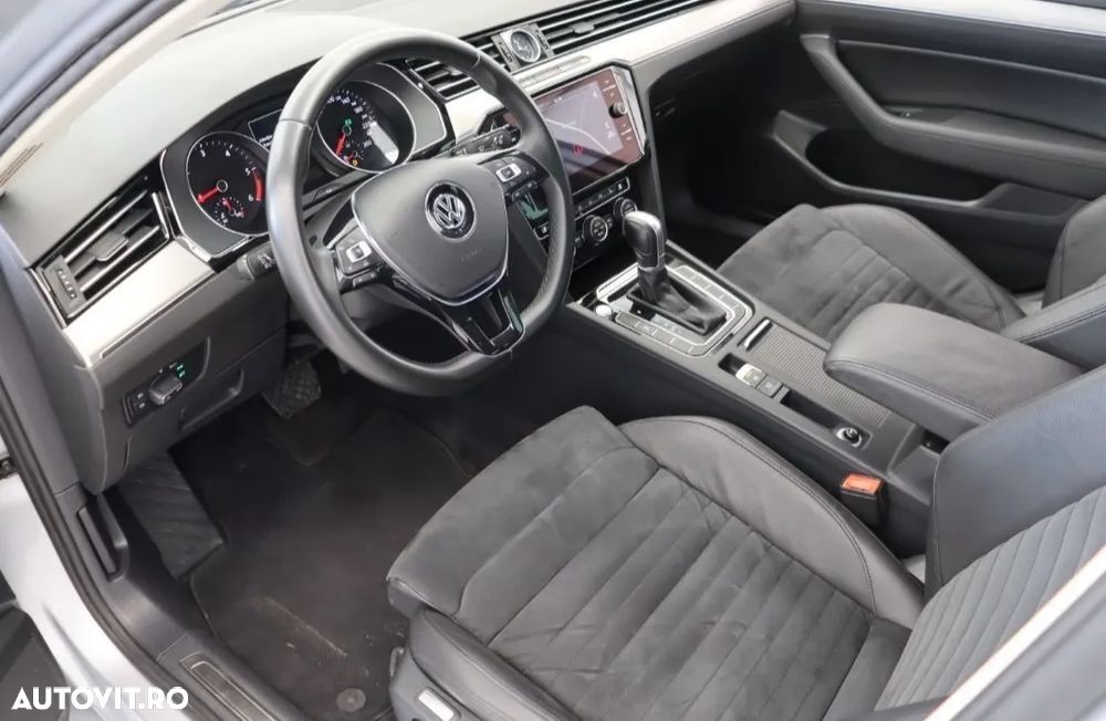 Volkswagen Passat 2.0 TDI DSG Highline - 6