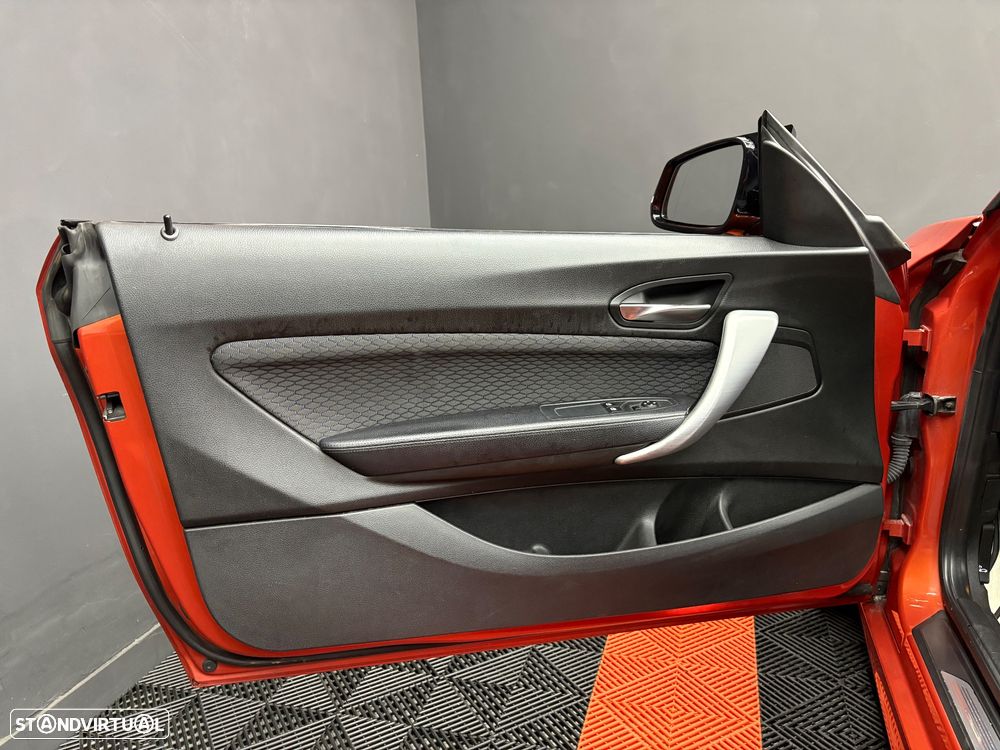 BMW 118 d Pack M - 35