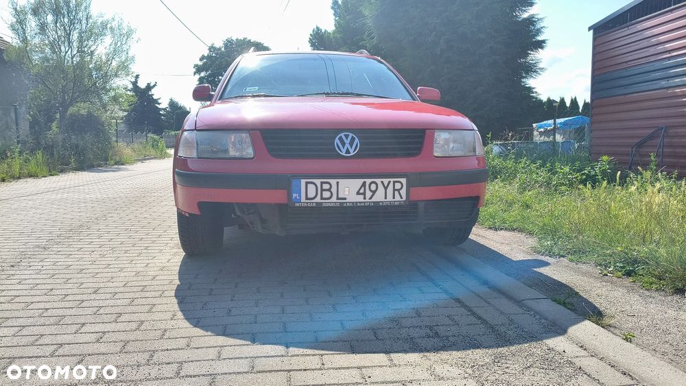 Volkswagen Passat - 4