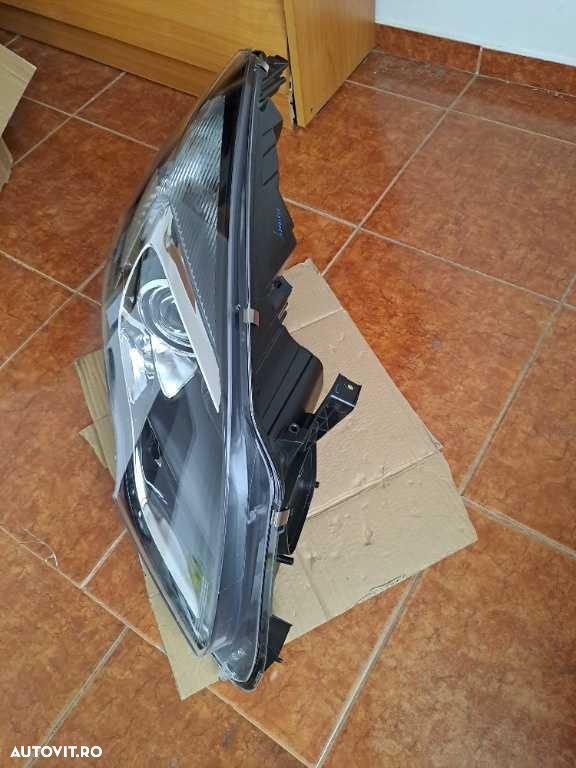 Far dreapta Opel Zafira C an 2011-2016 far nou - 3