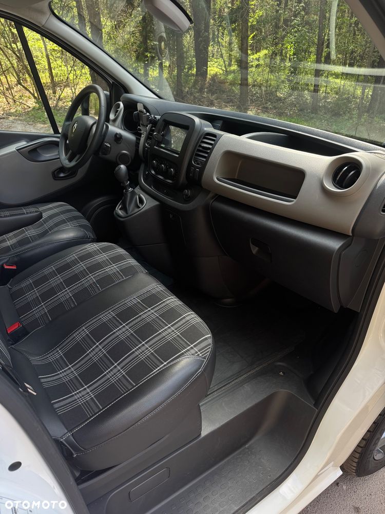 Renault Trafic - 15