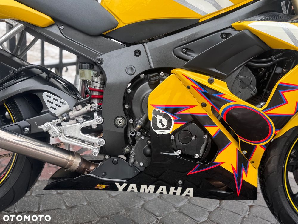 Yamaha YZF - 13