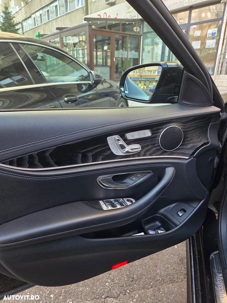 Mercedes-Benz E 220 d 4MATIC Aut. - 13