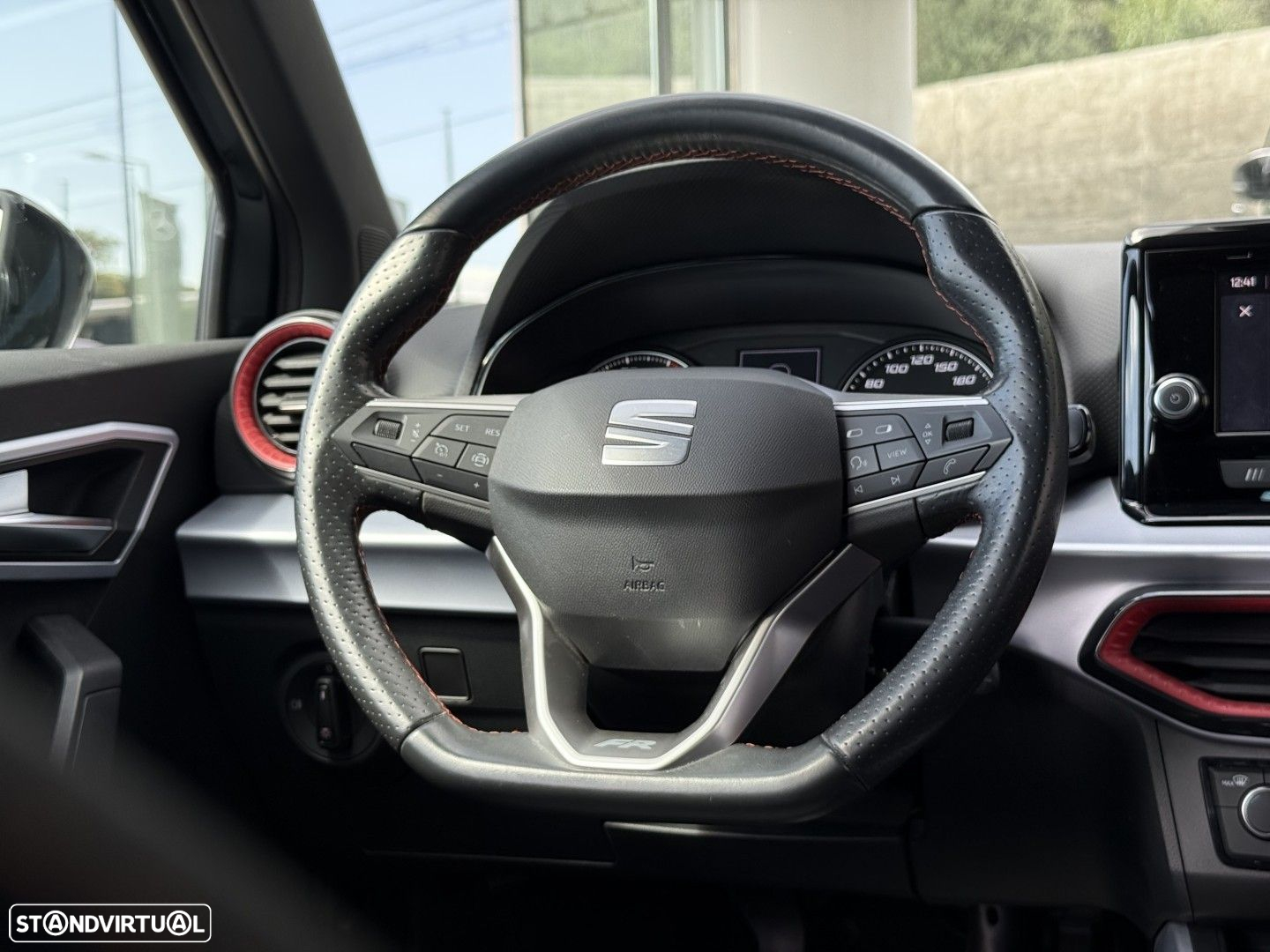 SEAT Arona 1.0 TSI FR - 12