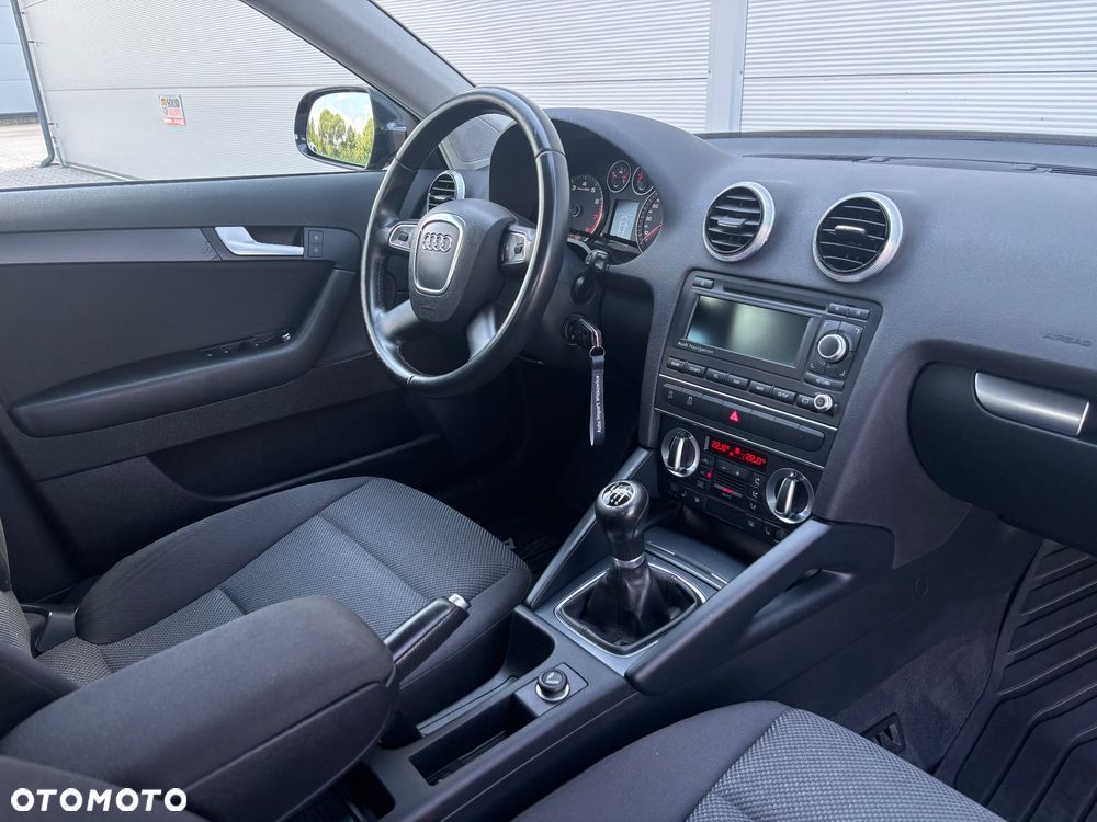 Audi A3 Sportback 1.4T FSI Ambiente - 25